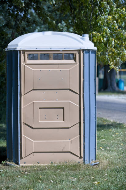 Best Portable restroom trailer rental  in Rawlins, WY
